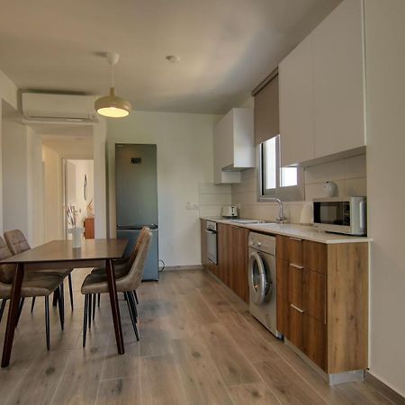 Phaedrus Living Coral Suites Aura Larnaca Dış mekan fotoğraf