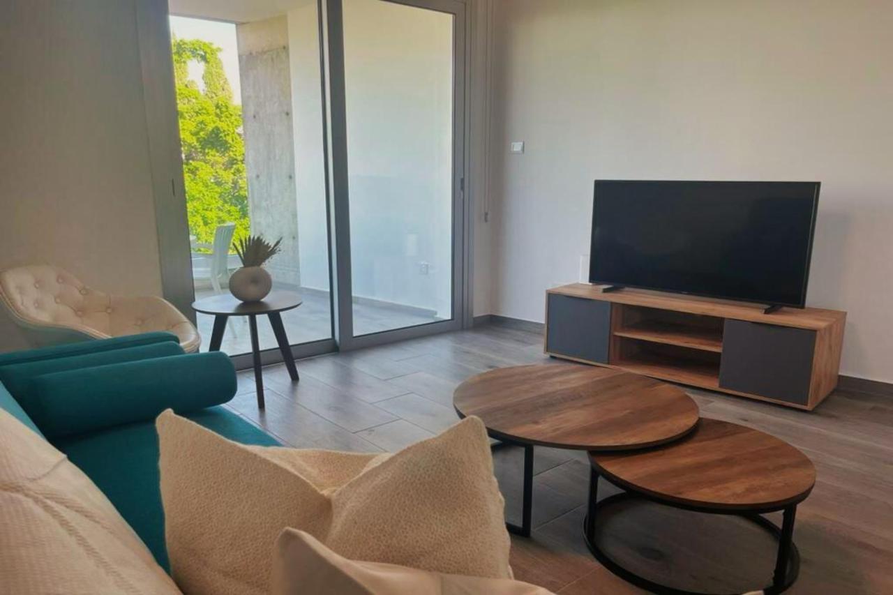 Phaedrus Living Coral Suites Aura Larnaca Dış mekan fotoğraf
