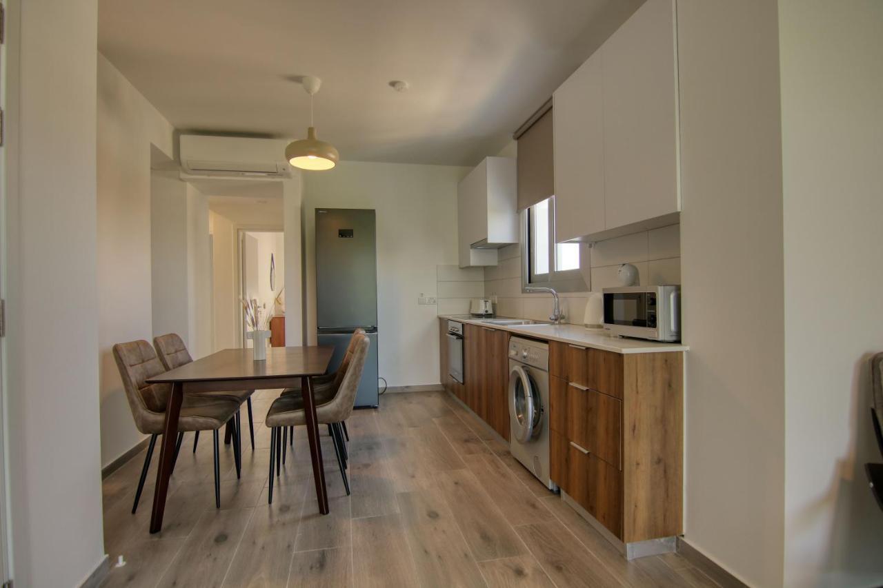 Phaedrus Living Coral Suites Aura Larnaca Dış mekan fotoğraf