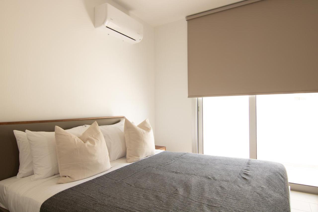 Phaedrus Living Coral Suites Aura Larnaca Dış mekan fotoğraf