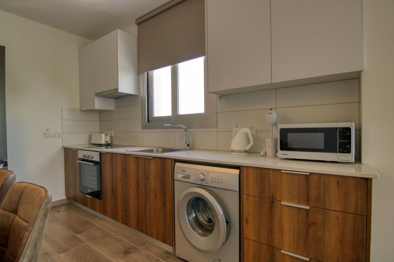 Phaedrus Living Coral Suites Aura Larnaca Dış mekan fotoğraf