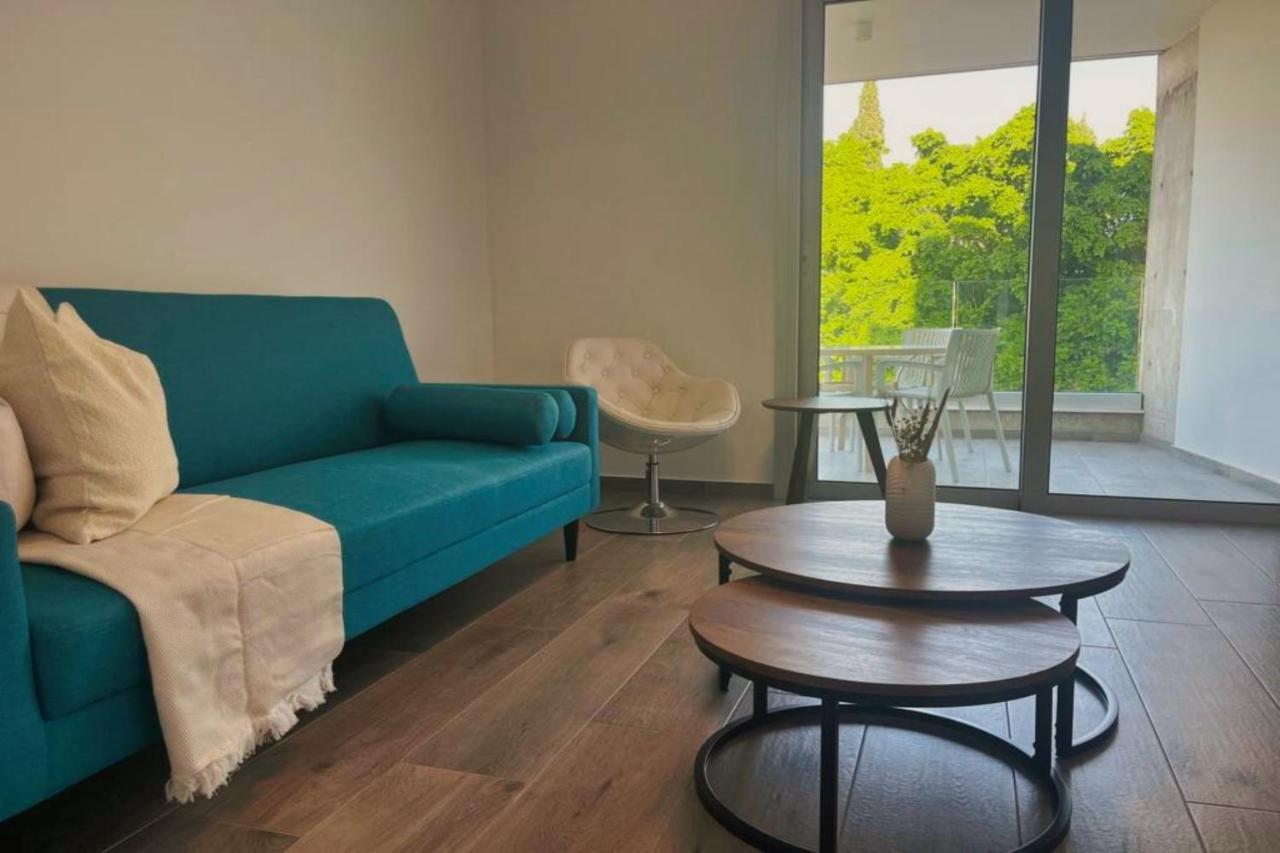 Phaedrus Living Coral Suites Aura Larnaca Dış mekan fotoğraf