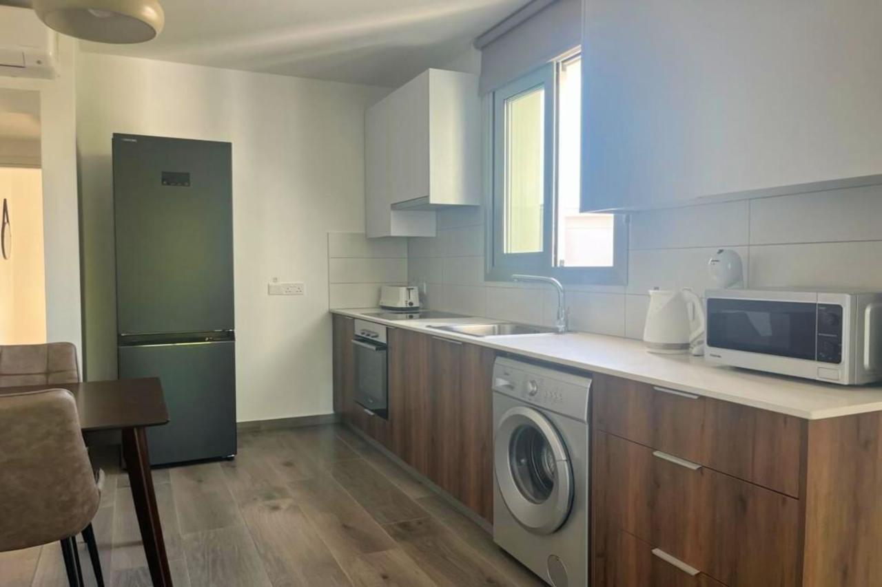 Phaedrus Living Coral Suites Aura Larnaca Dış mekan fotoğraf